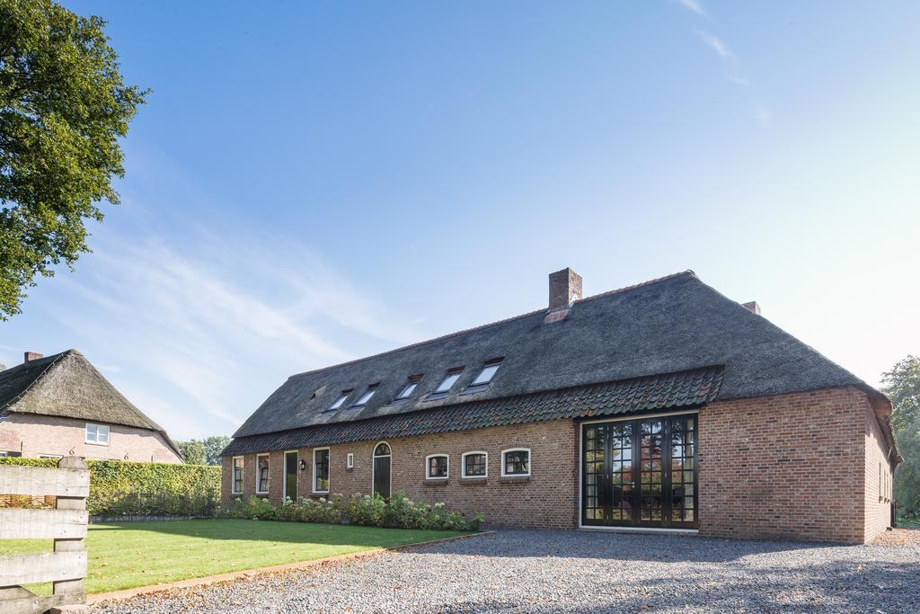 Bed & Breakfast Karakter Den Dungen Exterior foto